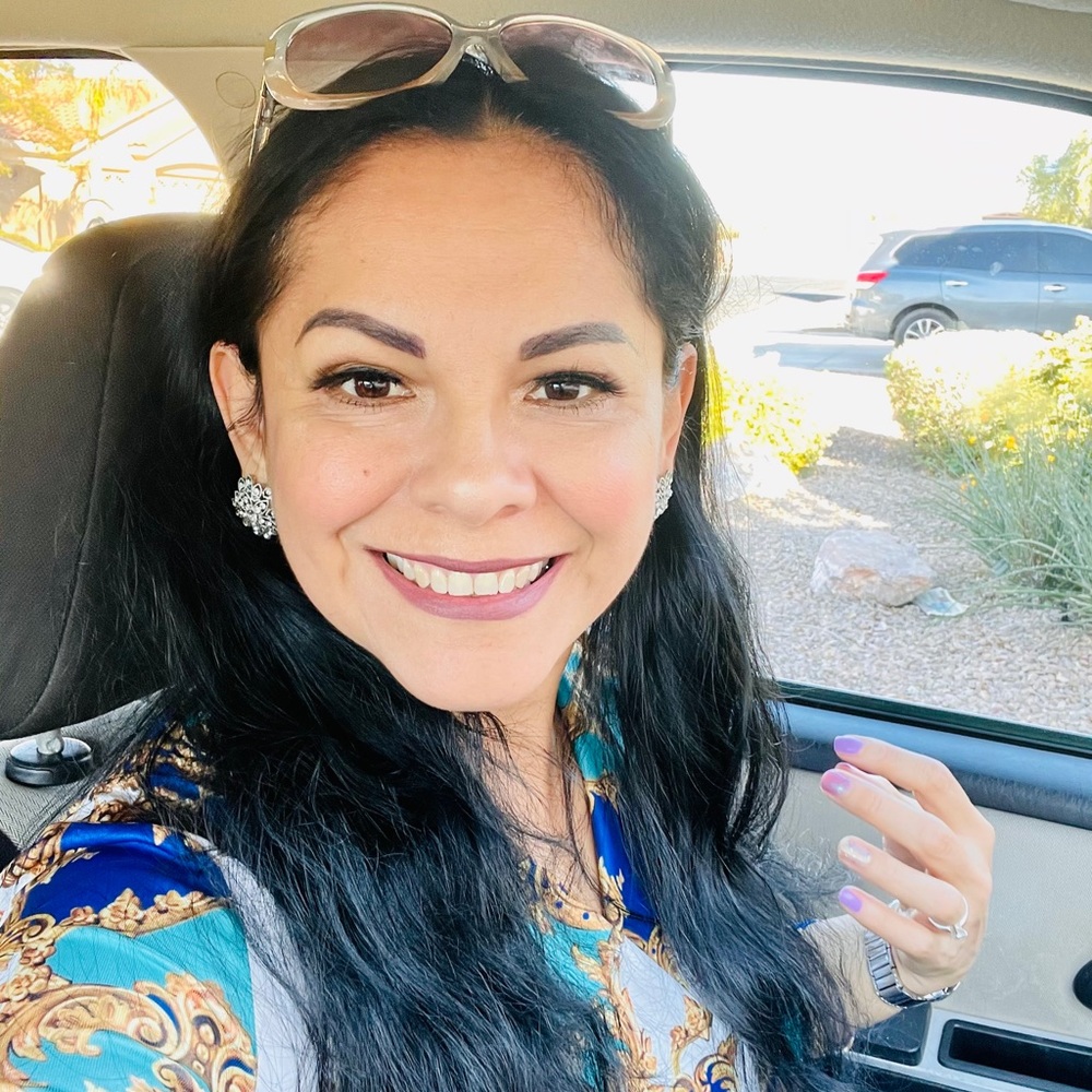 Meet your Posher, Fiorela